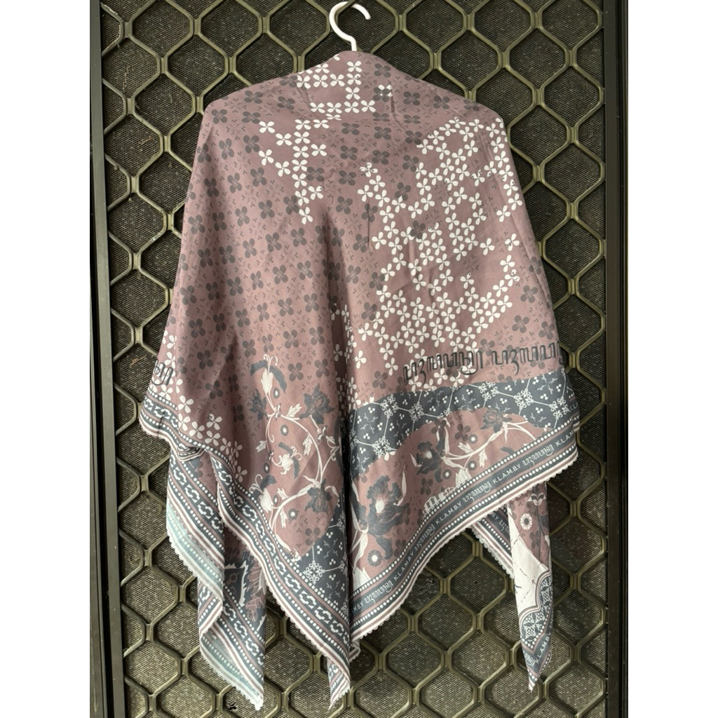 preloved / hijab / jilbab segi empat/wearing klamby/lebaran/muslimah