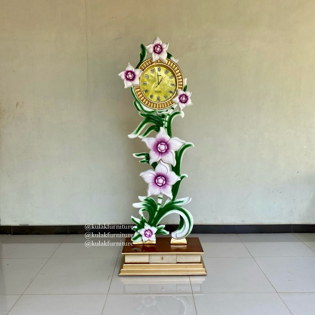 lemari jam hias cantik kayu jati / almari jam jati / lemari pajangan jati / jam hias cantik jati