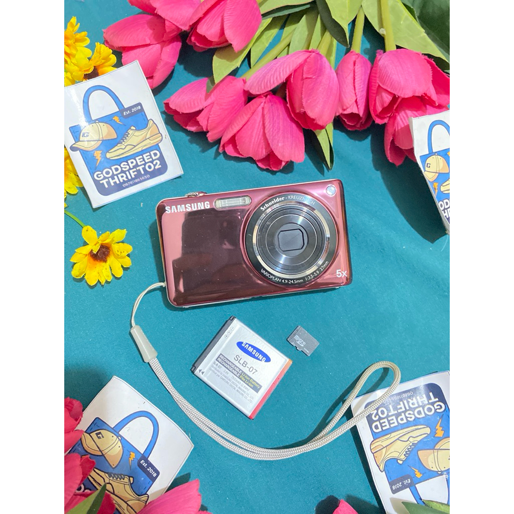 Camera Digital Samsung ST600 Dual Screen for selfie Purple series 14.2 MegaPixels 5x Optical Zoom