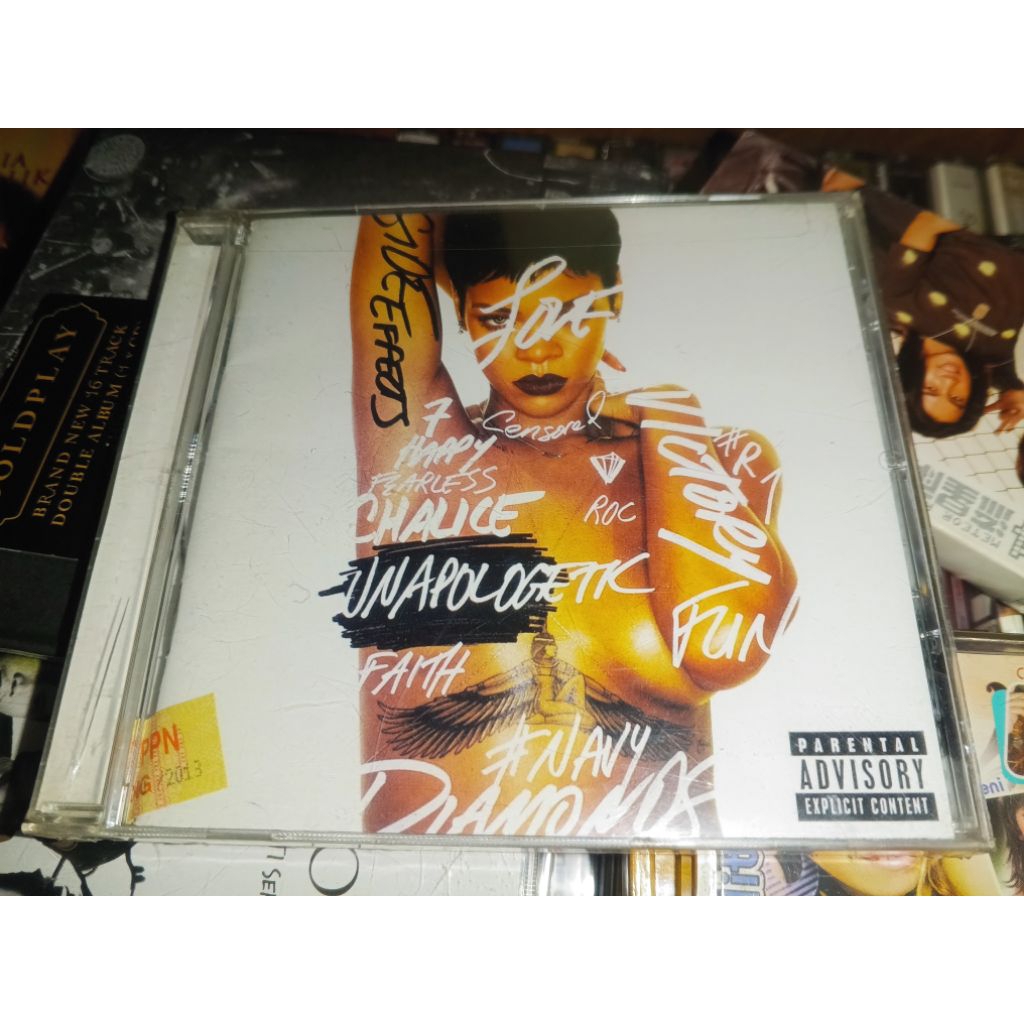 CD Rihanna - Unapologetic (Segel) Harga murah untuk CD segel