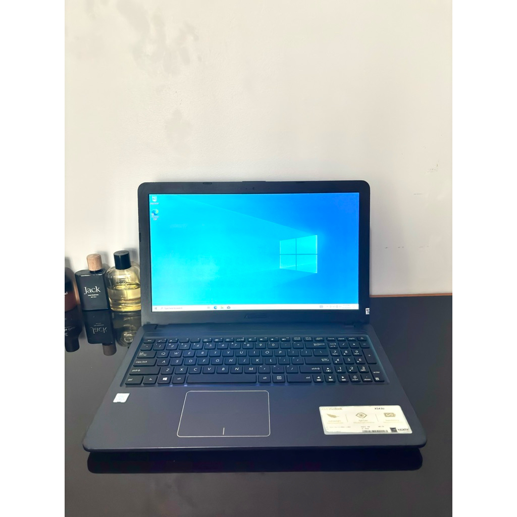 Laptop Asus 2 jutaan Core i3 RAM 4GB 14 inch Laptop Asus Vivobook 15 X540UAR i3 6006U