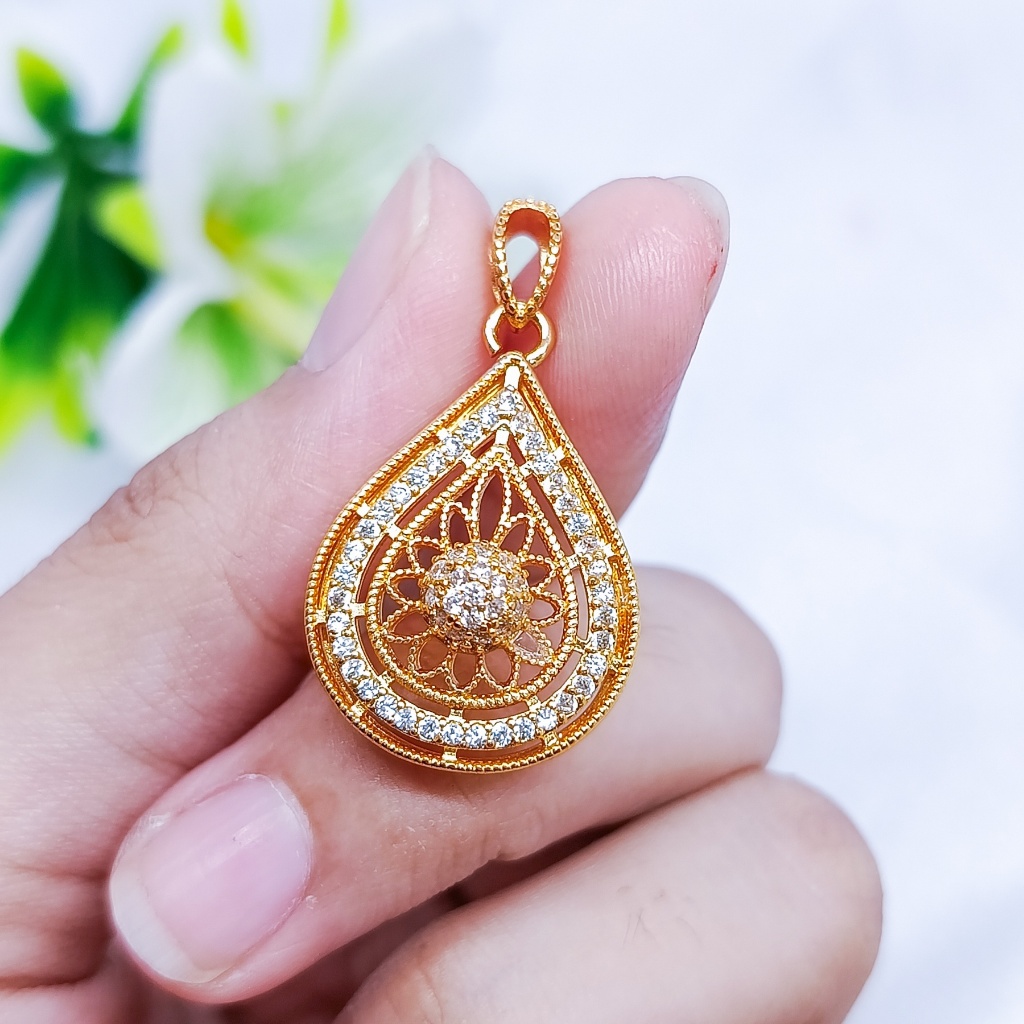 Kalung bergaya Hong Kong terbaru berbentuk tetesan air mata, dilapisi emas 24 karat, dihiasi sepenuh