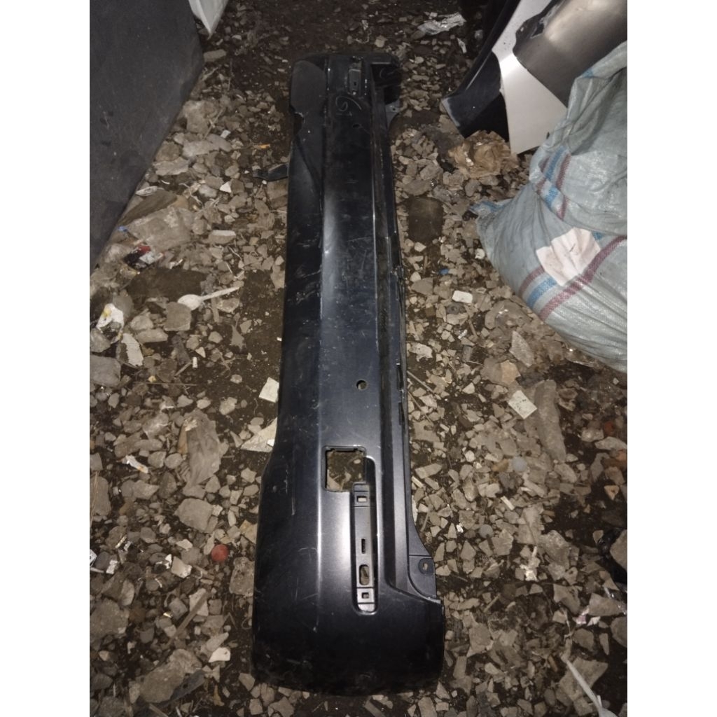 bemper belakang luxio