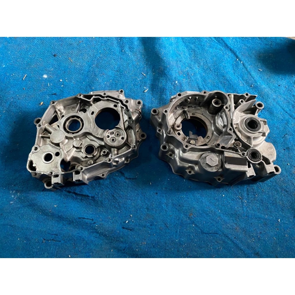 Krengkes rengkes crankcase kiri kanan viar pnp megapro primus cb