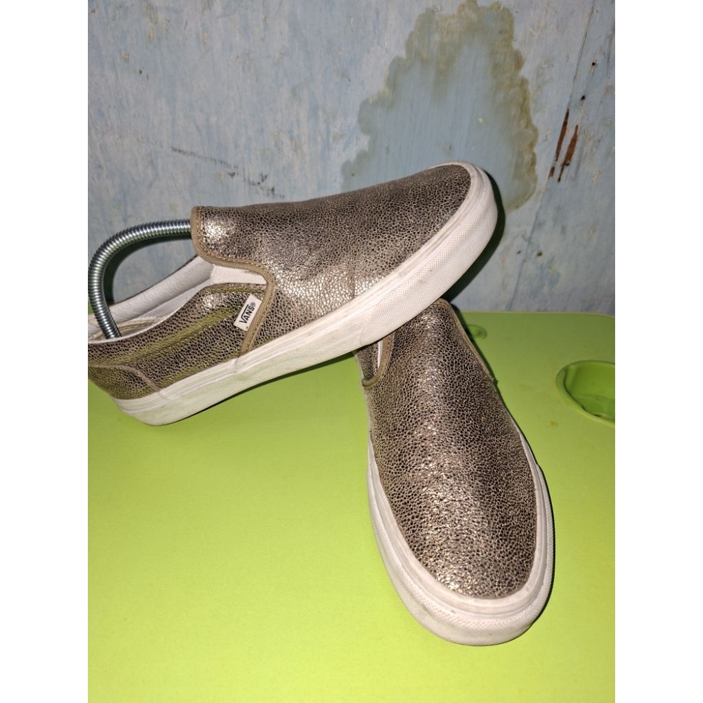 Sepatu Vans slip on