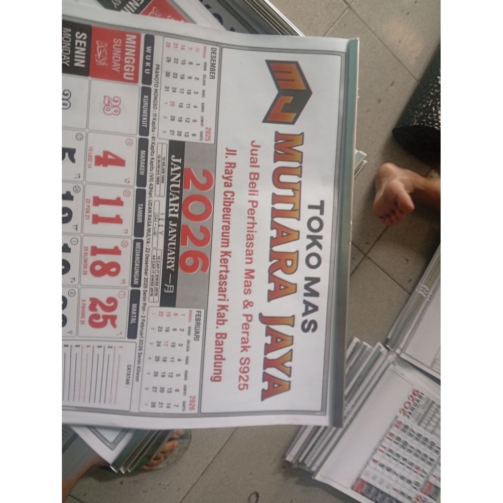 Custom Kalender 32 x 50 (min2000Pcs)