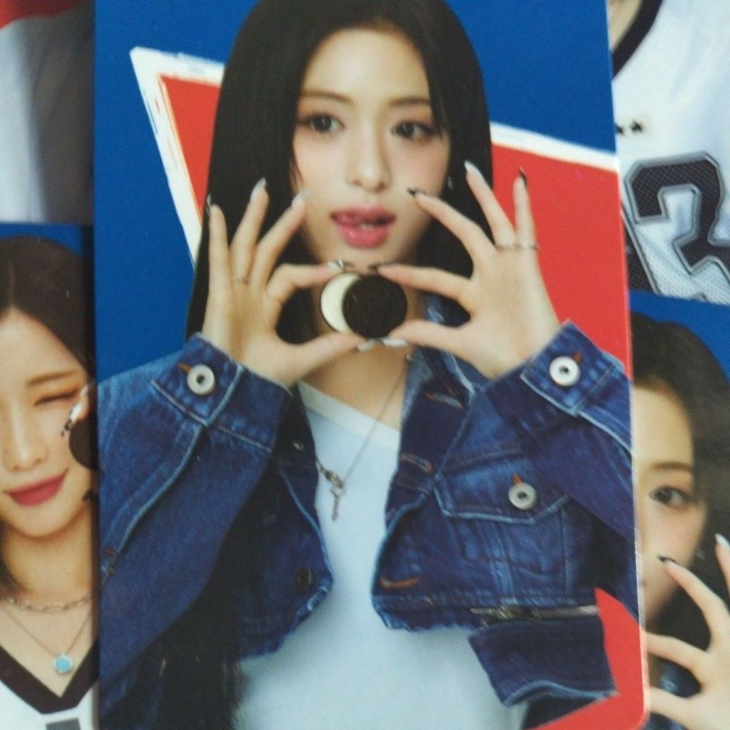 photocard oreo×babymonster ahyeon