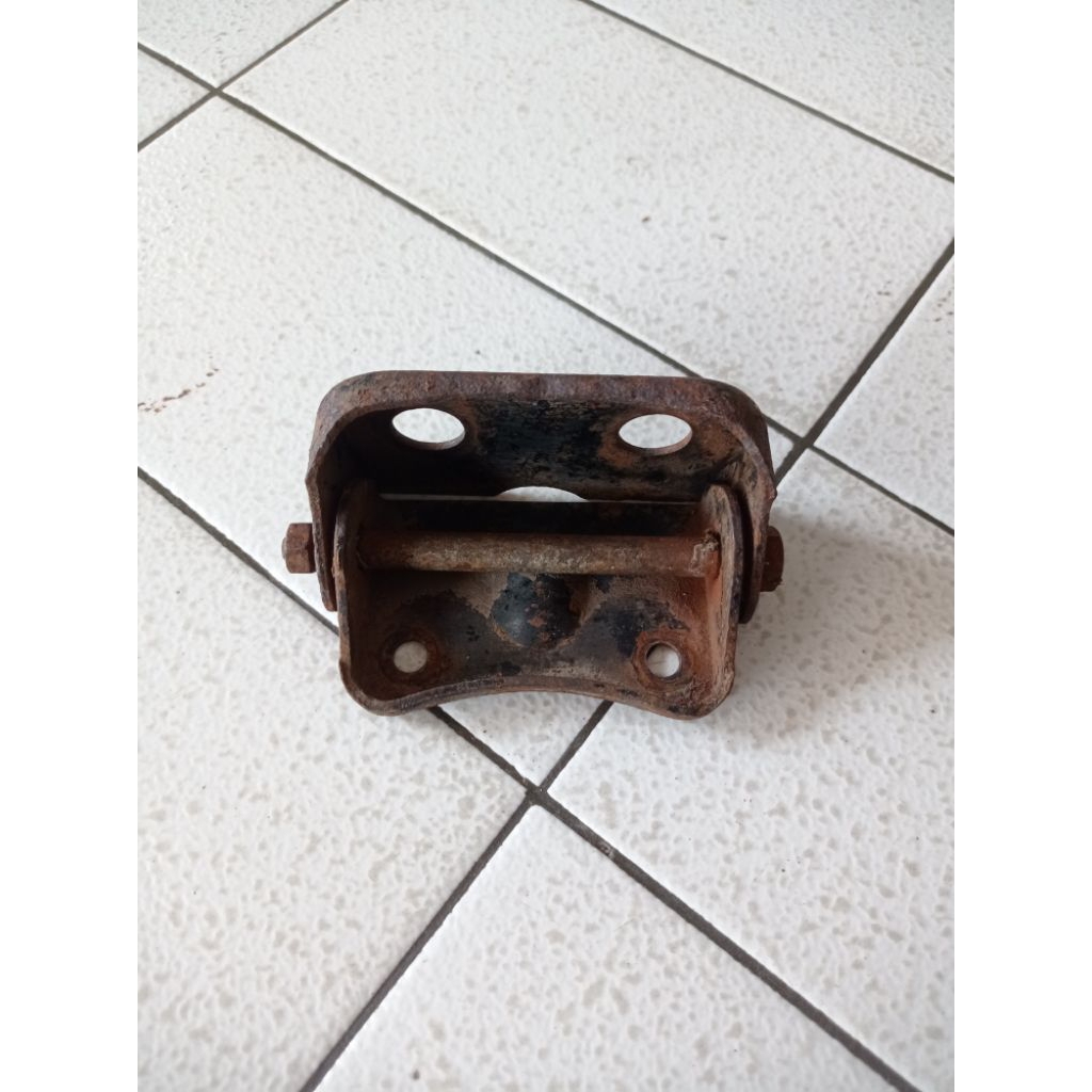 engsel jok honda c700 c800 original
