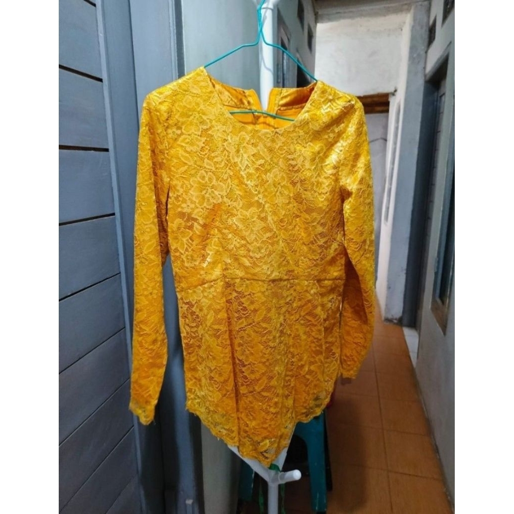 preloved kebaya mustard