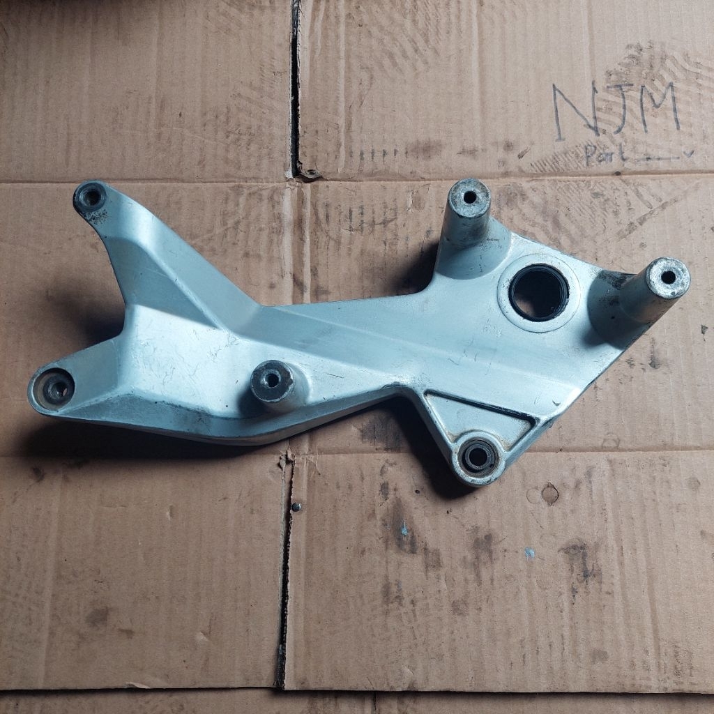 Arm Arem Belakang Suzuki Skywave Original