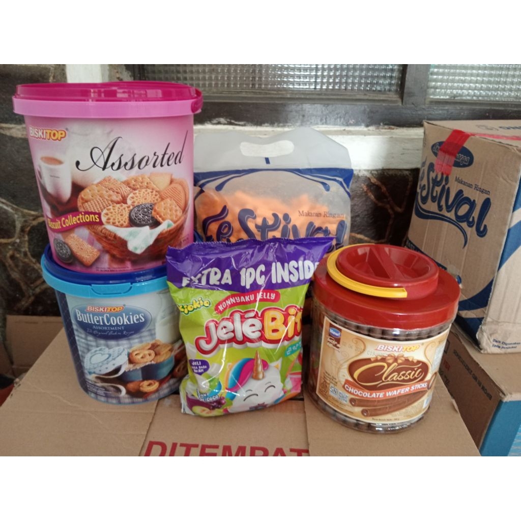 paket 5 kaleng biscuit lebaran