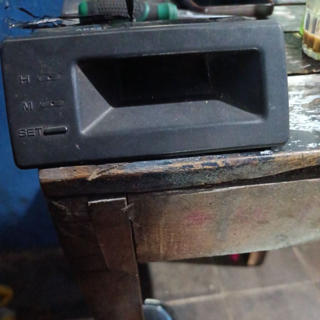 jam dashboard Mitsubishi Lancer Dangan