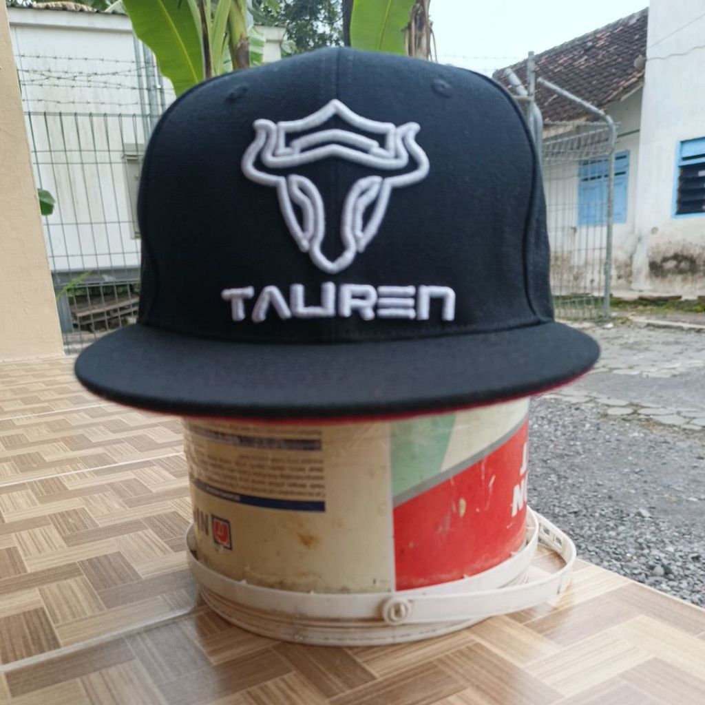 snapback tauren
