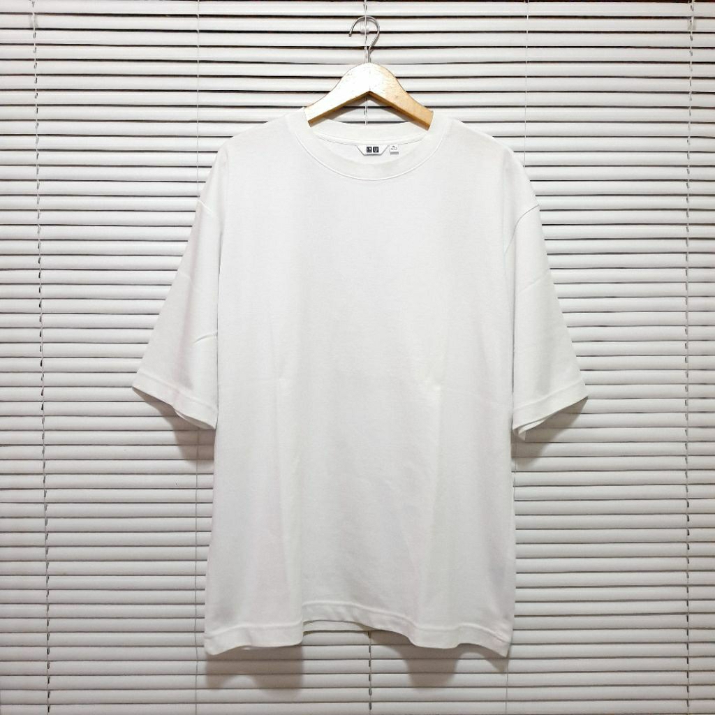 Kaos UNIQLO AIRism Oversize oversized Asli