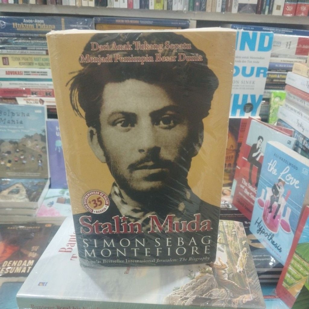 "Original" Stalin Muda By Simon Sebag Montefiore