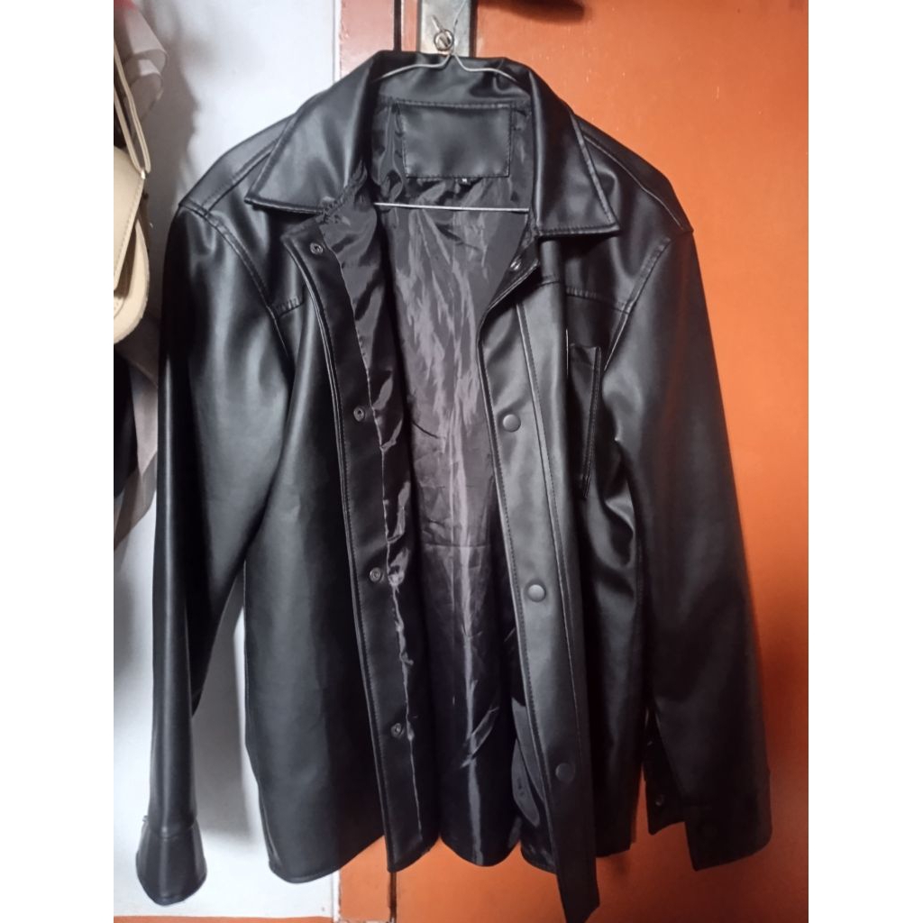 Jaket Oversize Kulit Wanita Pria