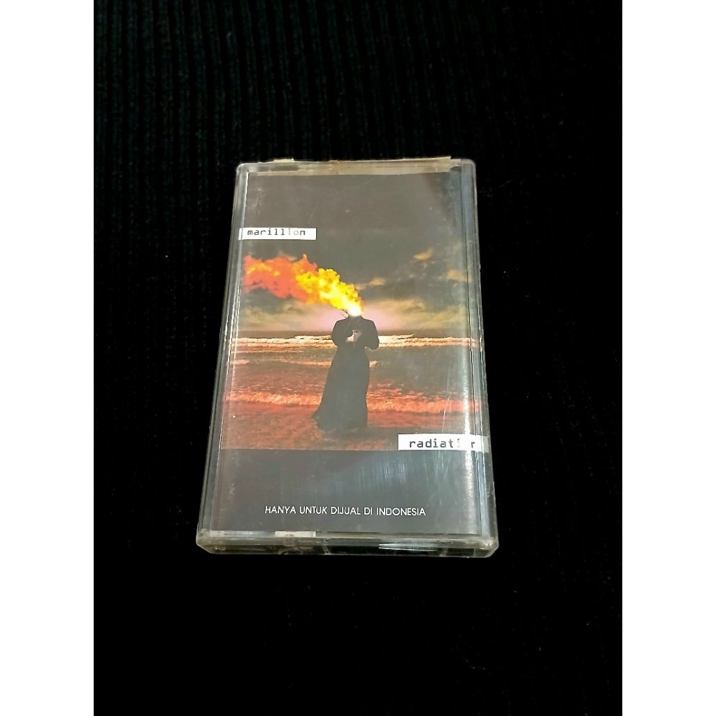 Kaset Pita MARILLION - Radiation || VGC Like New