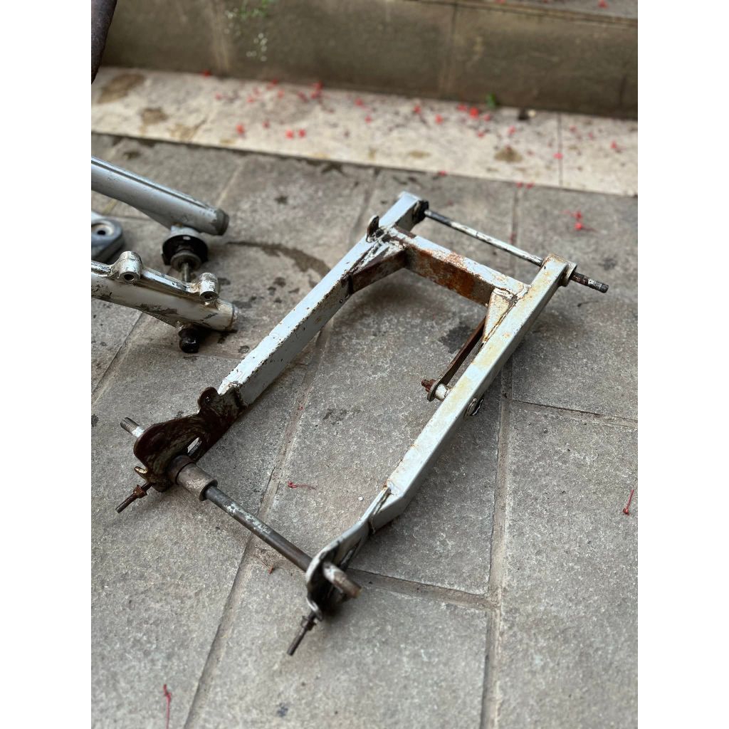 Arm fork supit arm suzuki smash 110 lama new original