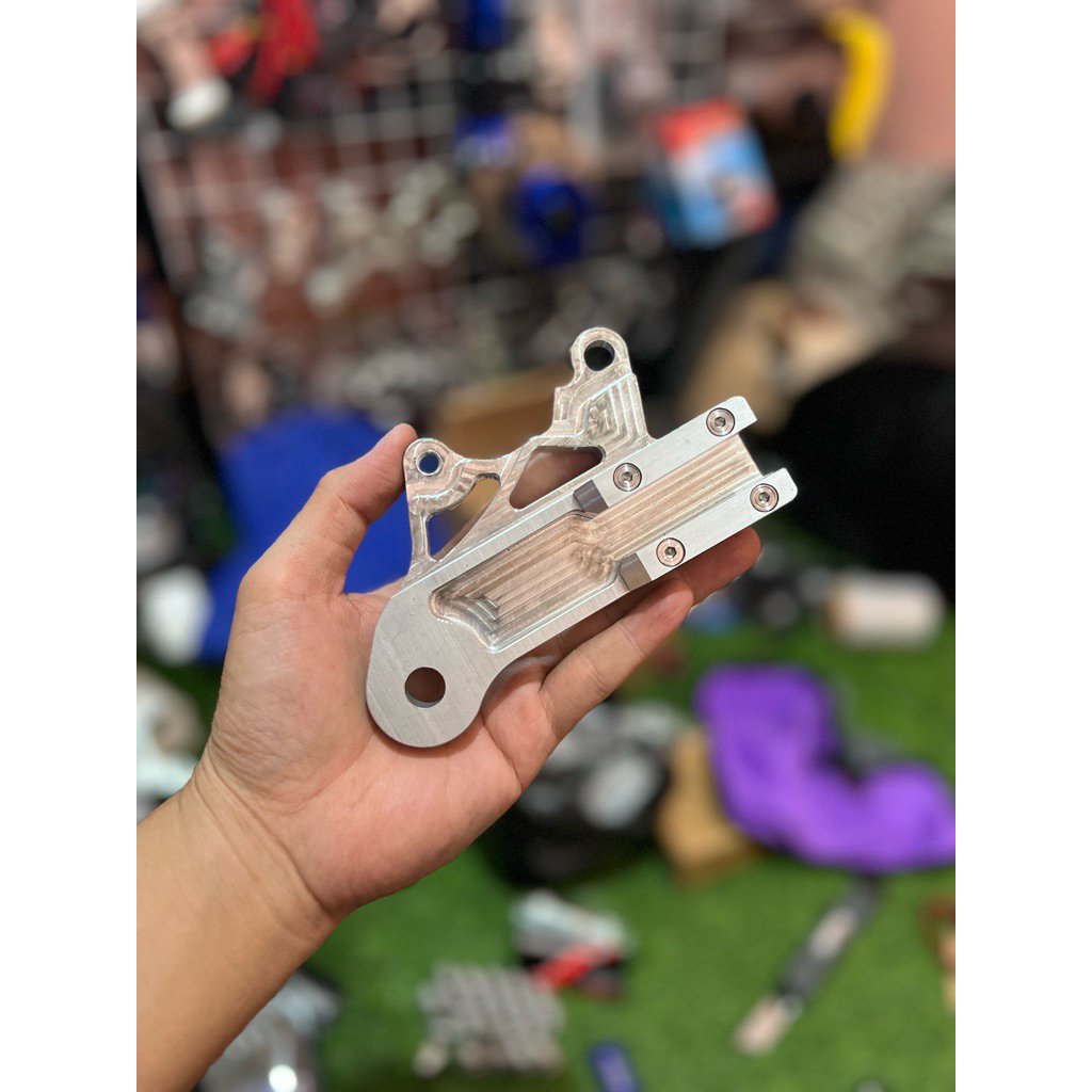 BRACKET BRAKET BREKET BELAKANG SATRIA 2TAK KALIPER NISSIN/STD DISC 220mm
