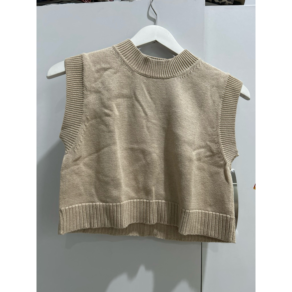 (preloved) Outer rajut Aleza size S