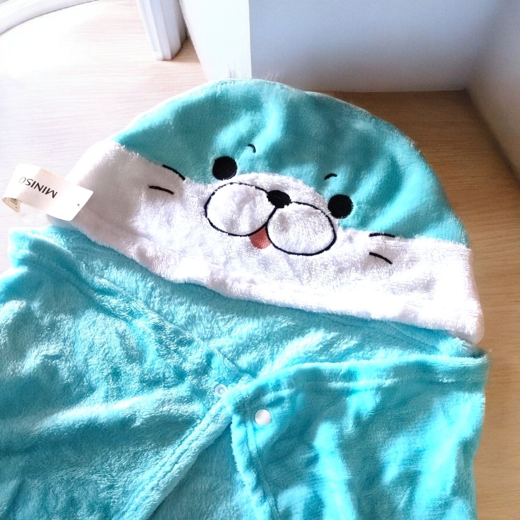 MINISO BLANKET WITH HOODIE ANIMAL FACES SEAL SELIMUT LEMBUT DENGAN TOPI