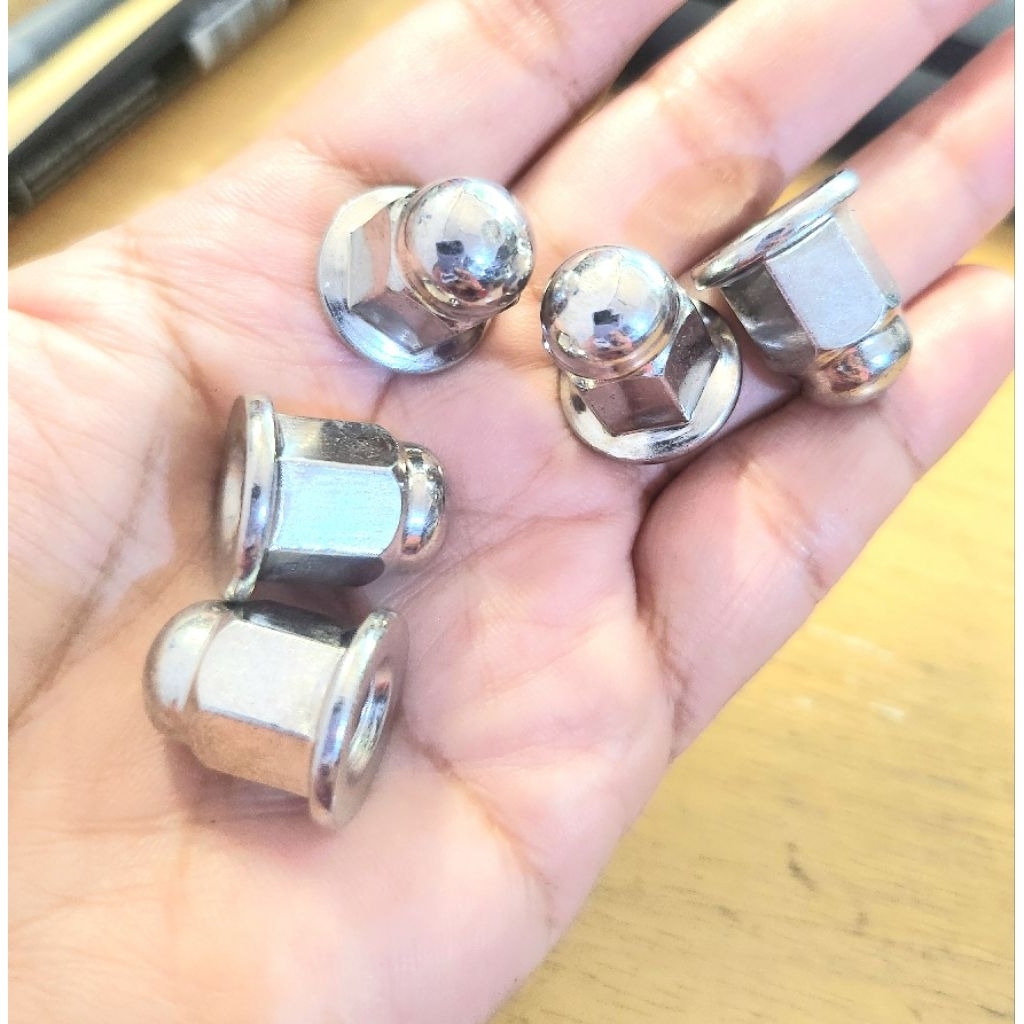 Mur 12 Topi Mur Tutup M8