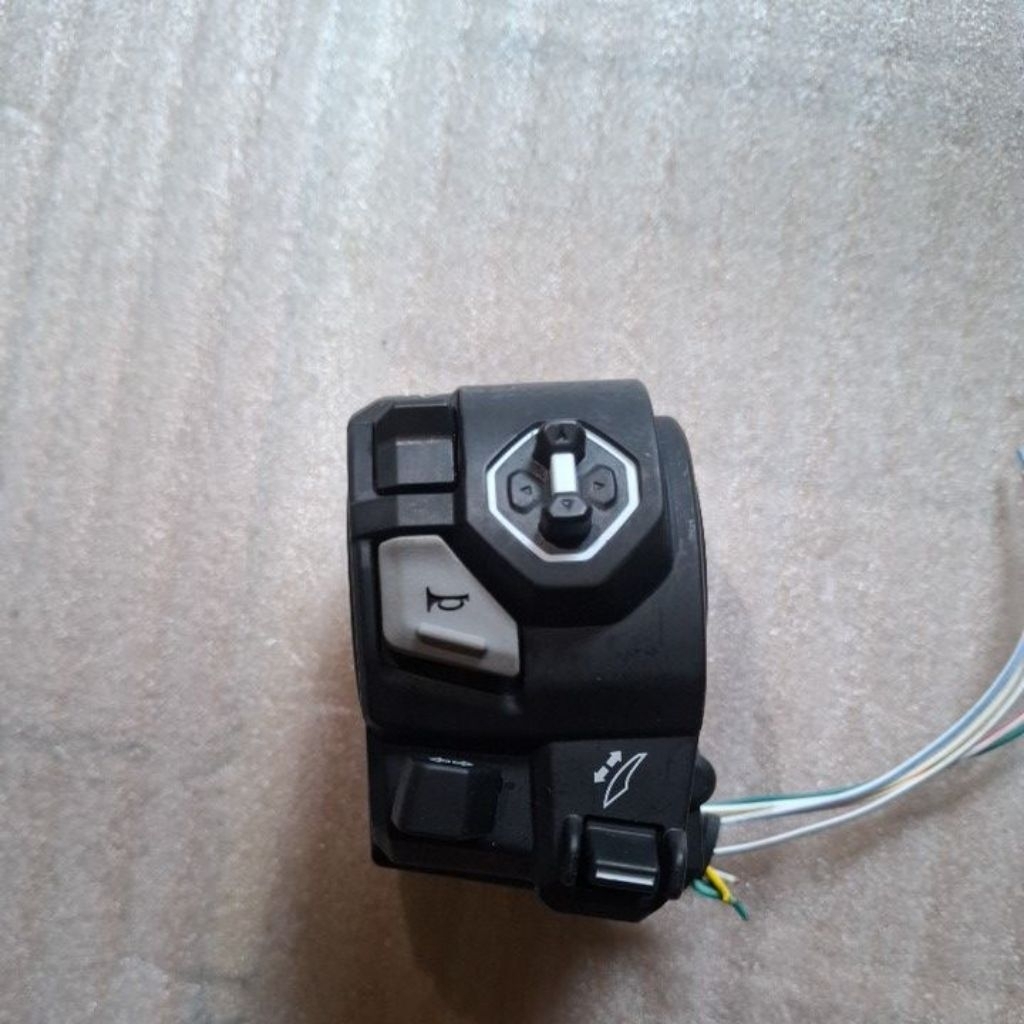 SAKLAR HOLDER KIRI MOGE ORIGINAL