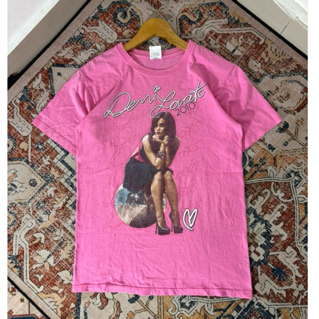 KAOS ANVIL DEMI LOVATO PINK