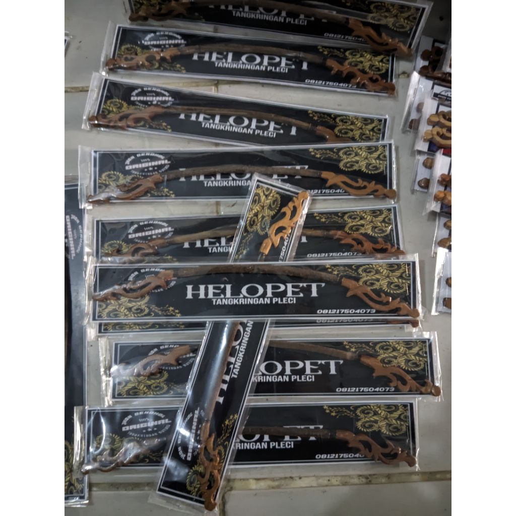 tangkringan ukir pleci