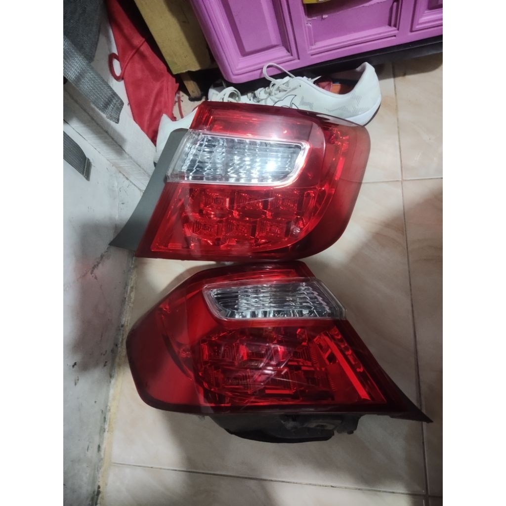 stoplamp camry 2012 2013