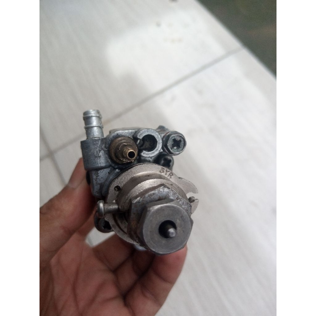 pompa oli set yamaha fizr original kode 3yr