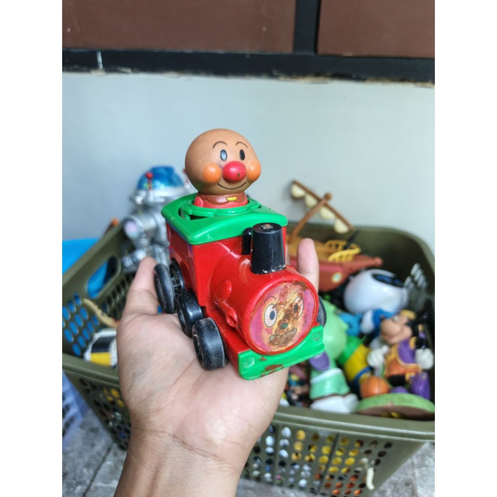 kereta figure anpanman ori