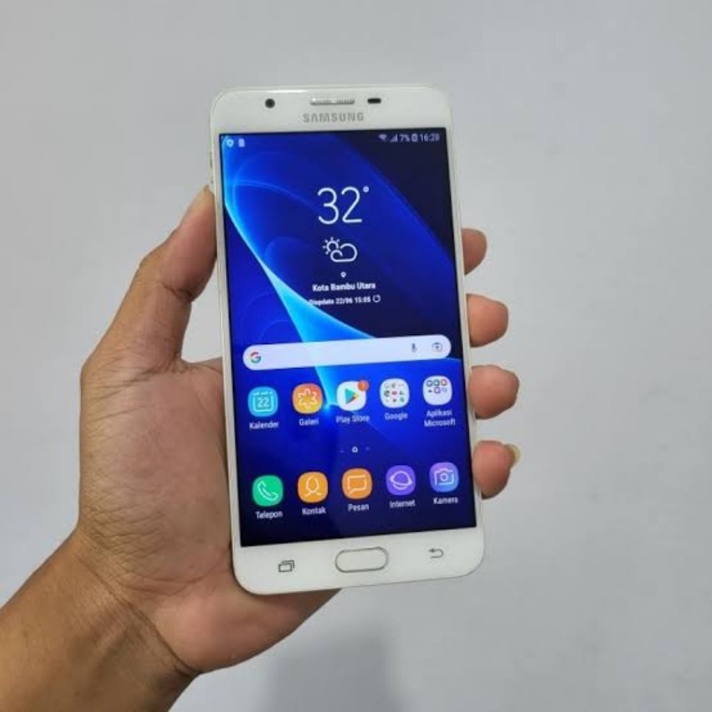 SAMSUNG j7 PRIME ANDROIT 4G RAM 3/32GB SEKEN MURAH DAN BERKUALITAS