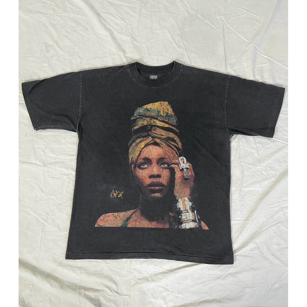 T-Shirt / Tees Bootleg IYV STUDIO Erykah Badu Black Faded Colour (NEW) | Kaos Erykah Badu Vintage Fa