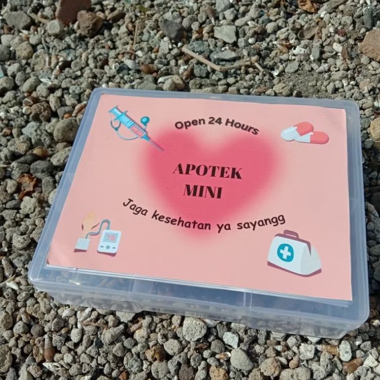 Apotek Mini Custom Stiker + Box  (Kado Buat Pacar) EMERGENCY KIT