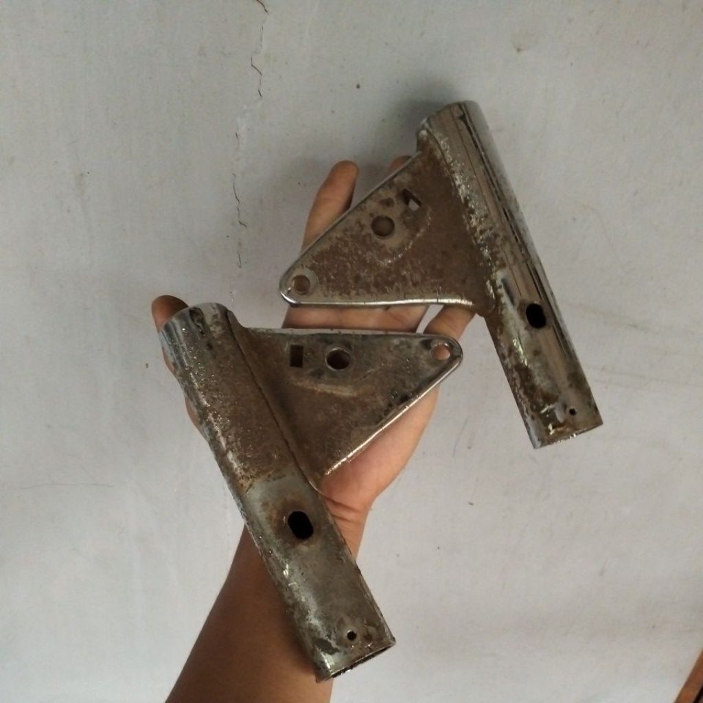 Kupingan lampu pangkon lampu gl100 cdi mata kucing kotak original