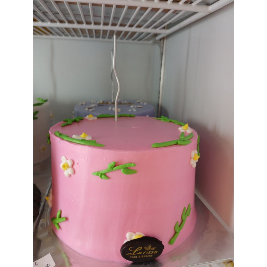 Kue ulang tahun minimalis