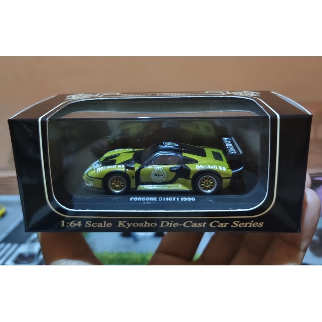 Kyosho Porsche 911GT1 1996