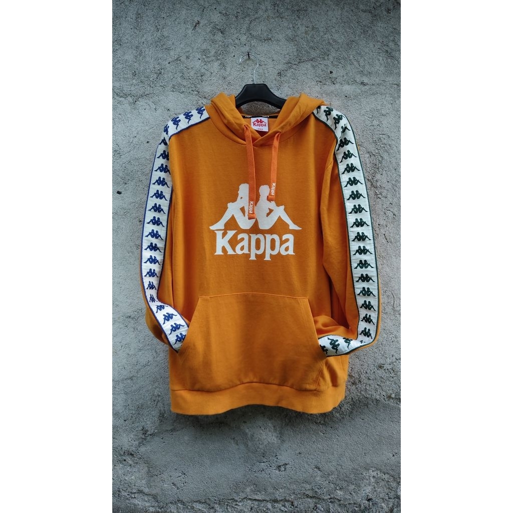 hoodie kappa tapped