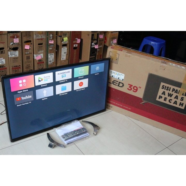 TV LED Polytron 40 inci FHD SMART TV YouTube Digital TV Kondisi bekas pemakaian masih segel 3375F