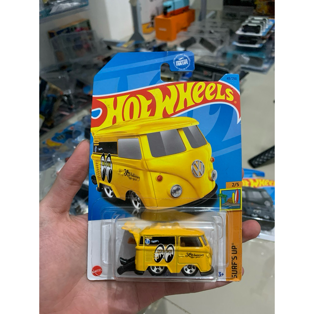 Hotwheels Kool Kombi Moon Eyes