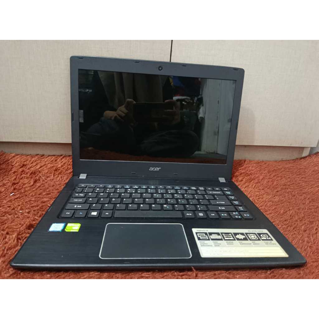 Laptop Acer aspire E 14    Windows 10 pro 64-bit  Processor Intel core i5-7200U 2.7GHz Ram 4 GB  Pen
