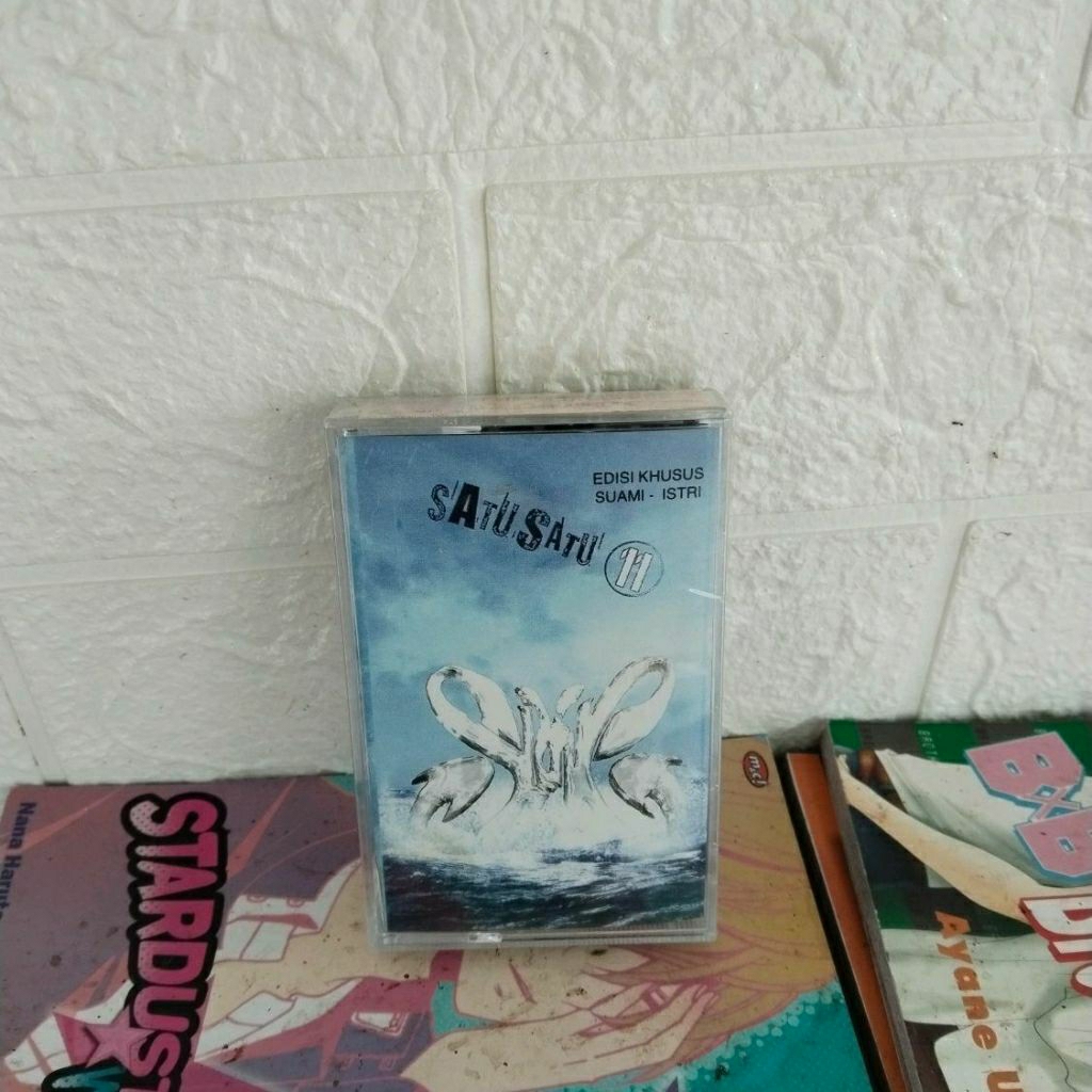 Kaset Pita slank satu satu edisi khusus suami istri