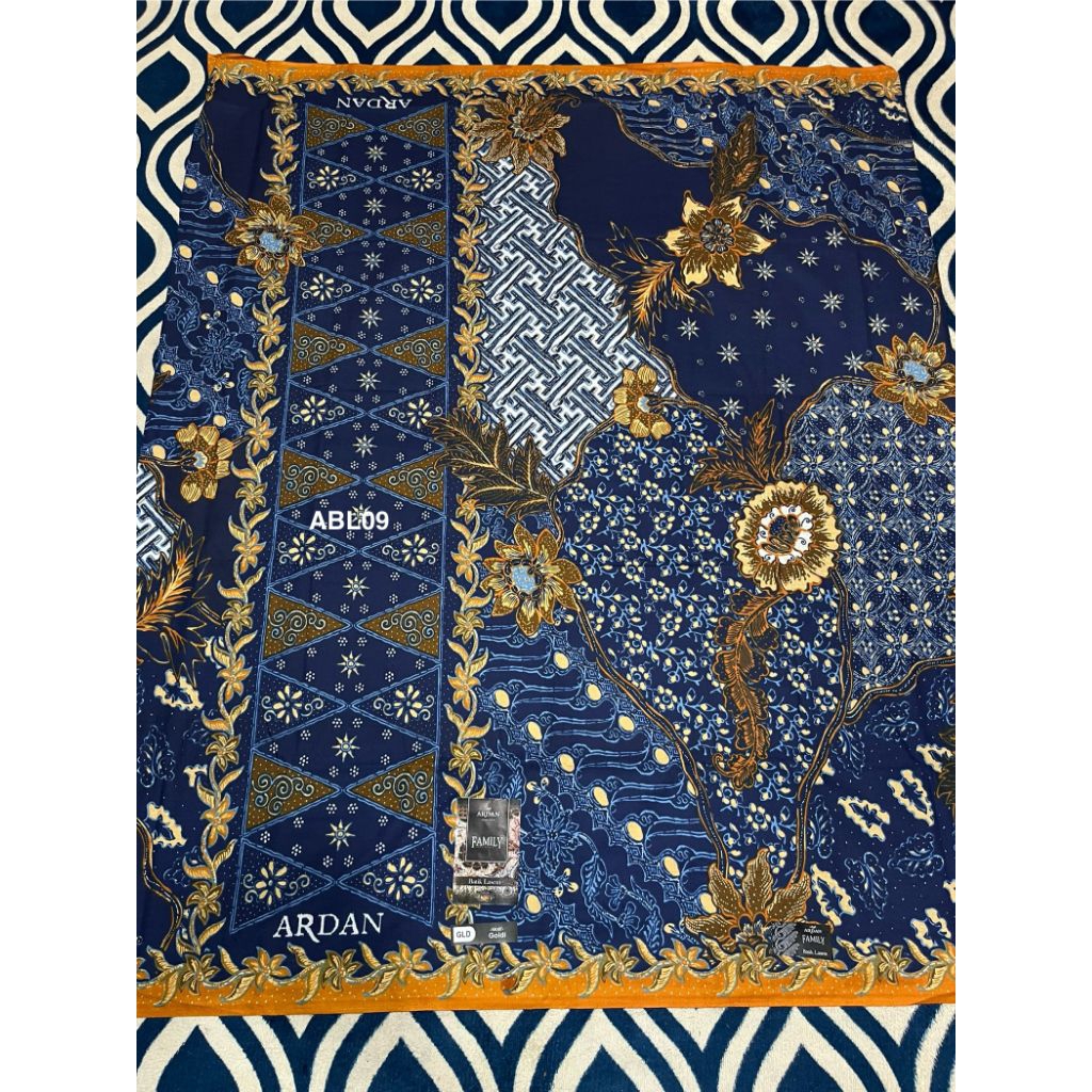 SARUNG BATIK LASEM ARDAN FAMILY Batik Lasem