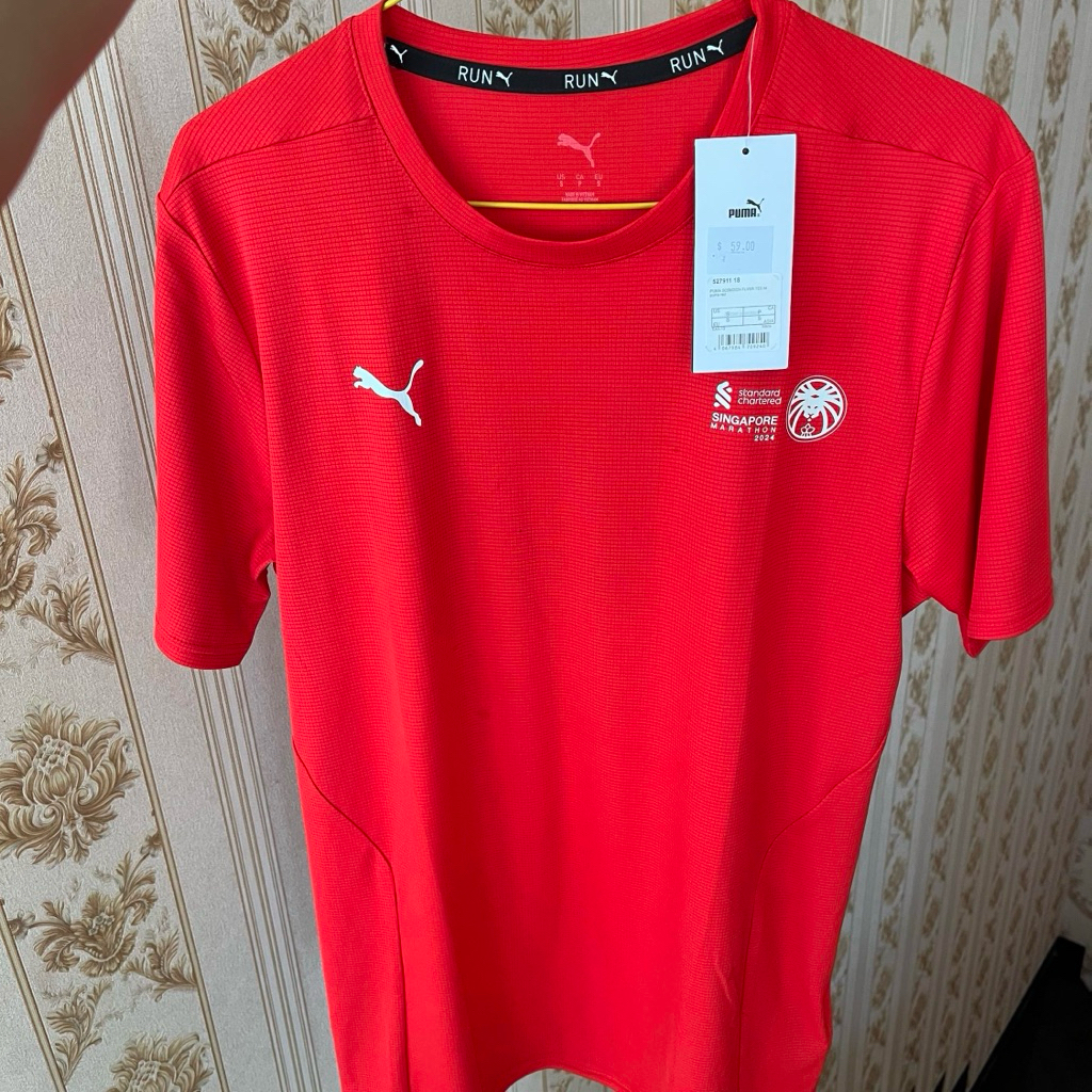 Tshirt PUMA official merchandise singapore marathon 2024 NEW BNWT red - S