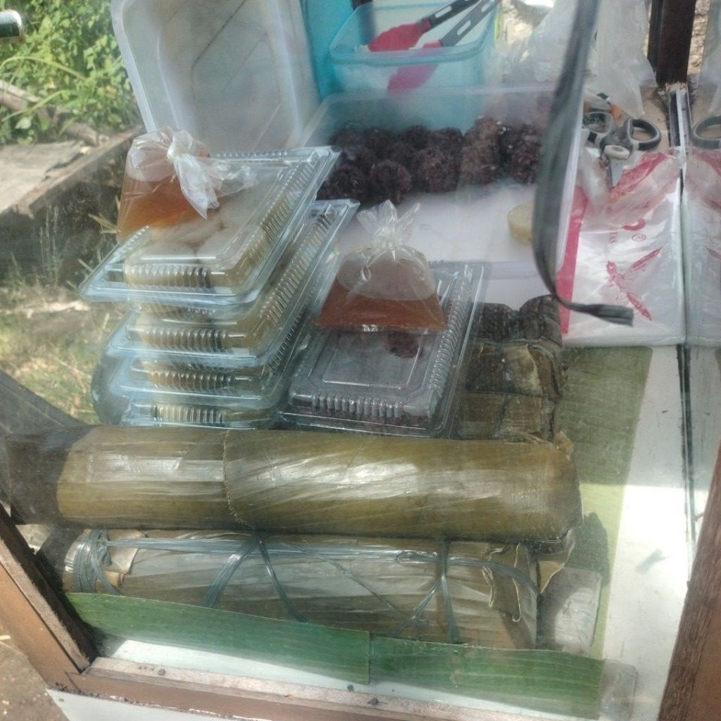 lupis ketan Betawi/lonjor