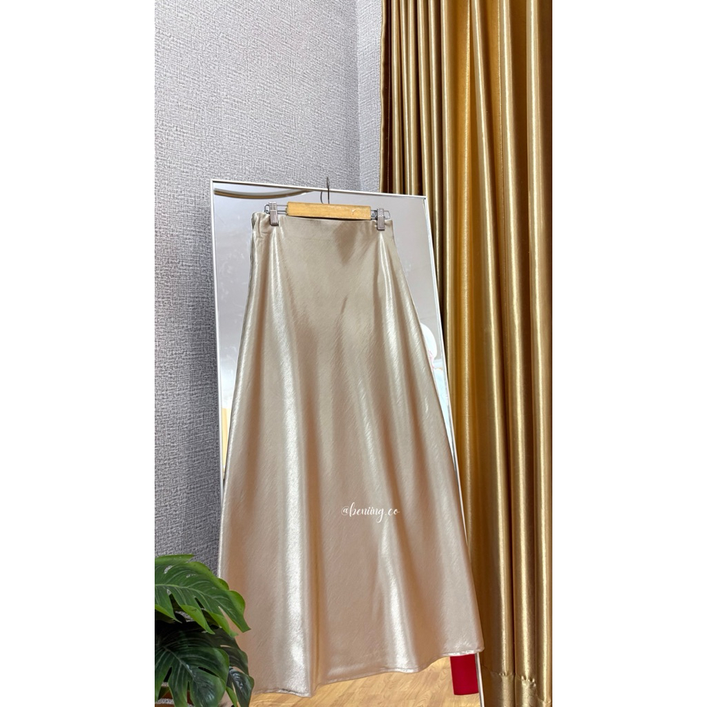 A-LINE SATIN SKIRT | Rok A-Line Satin Wanita