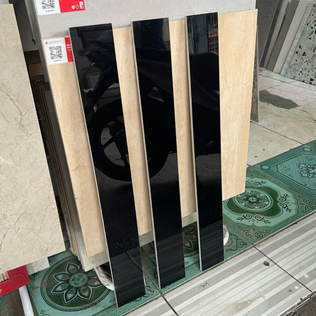 Granit list/plint 10x80 Hitam Polos | glossy