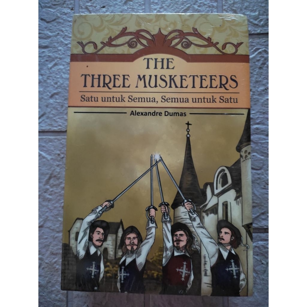 Novel Klasik: The Three Musketeers- Alexander Dumas