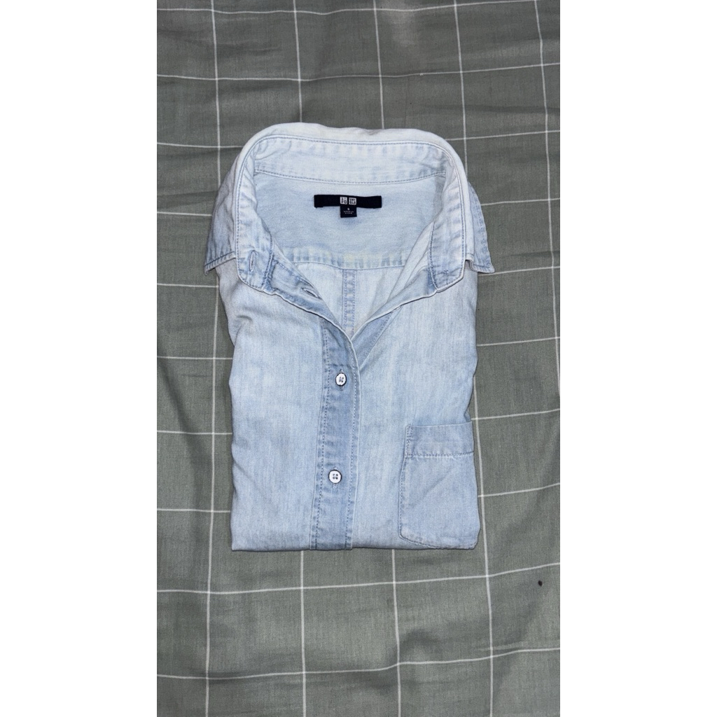 Preloved Kemeja Denim/Jeans UNIQLO